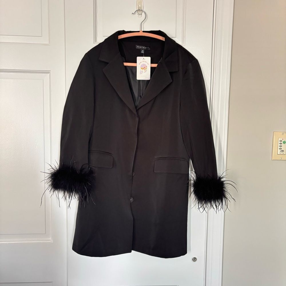 NWT Blue Blush Oversized Black Blazer with Feather Trim Size Medium